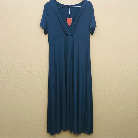Women's Maxi Dress XL Blue Short Sleeve V-Neckline Elegant Minimalist - Picture 1 of 11